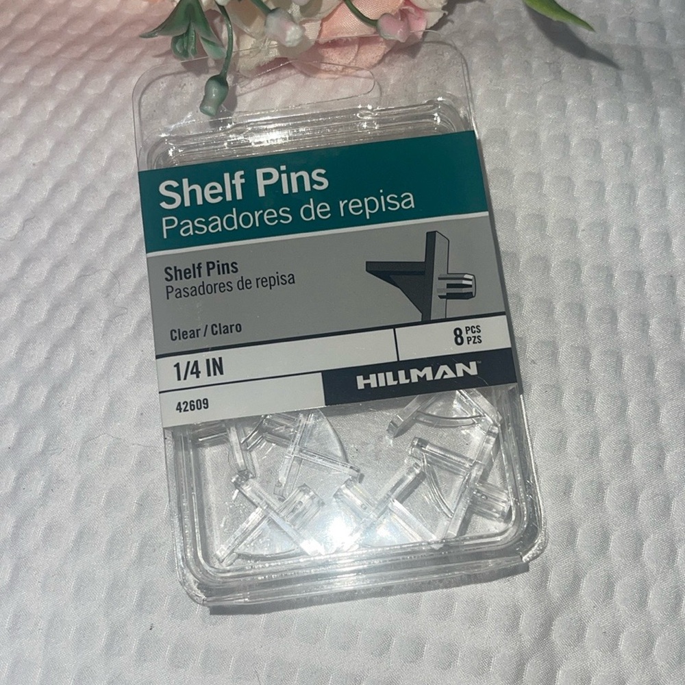 Hillman Clear Shelf Pins